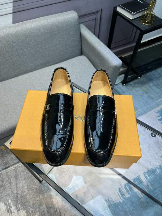 Picture of Louis Vuitton Shoes _SKULVsz38-45mnf051714294